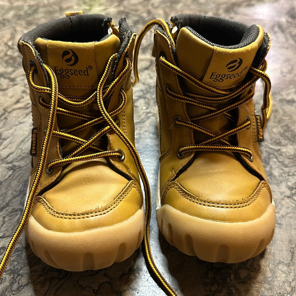 Size C10 Toddler Work Boots